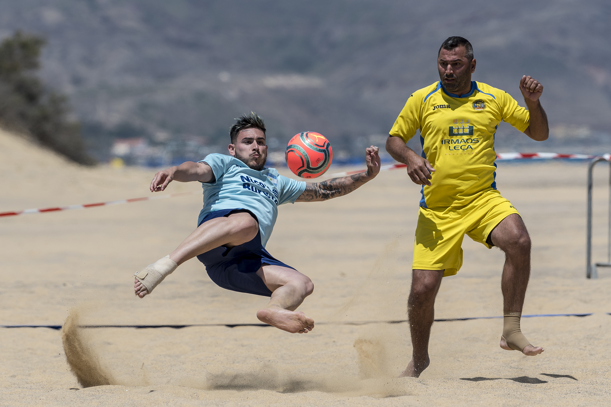 Futebol de Praia: segundo dia de competição chega ao fim