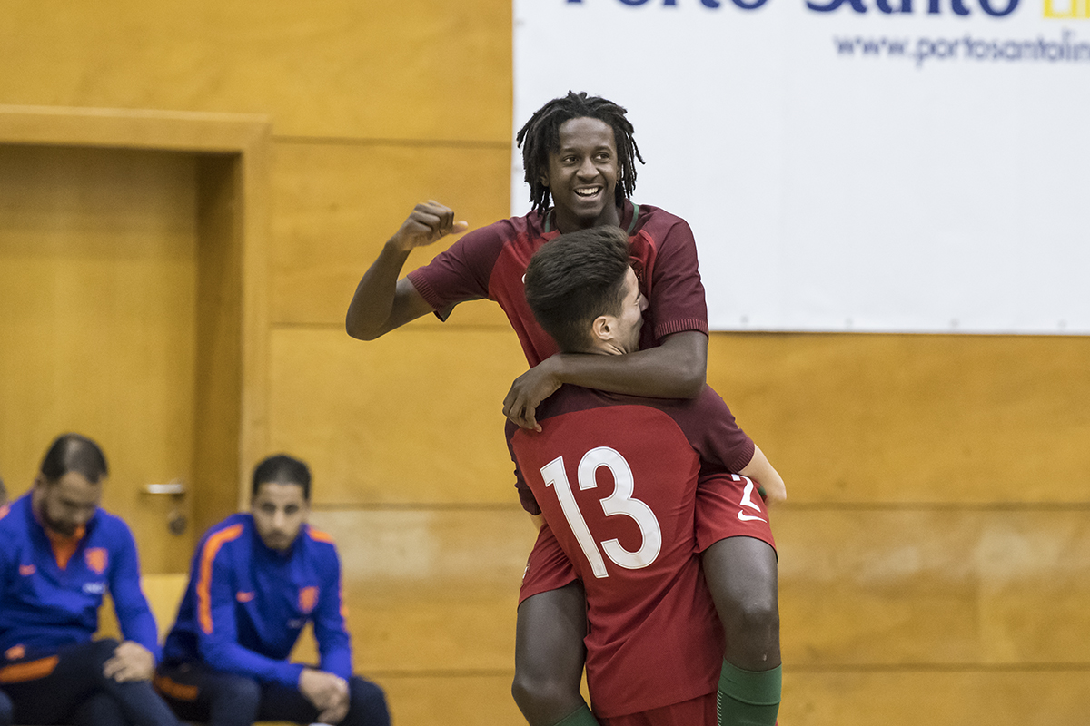 Seleções Nacionais de Futsal na rota da Madeira