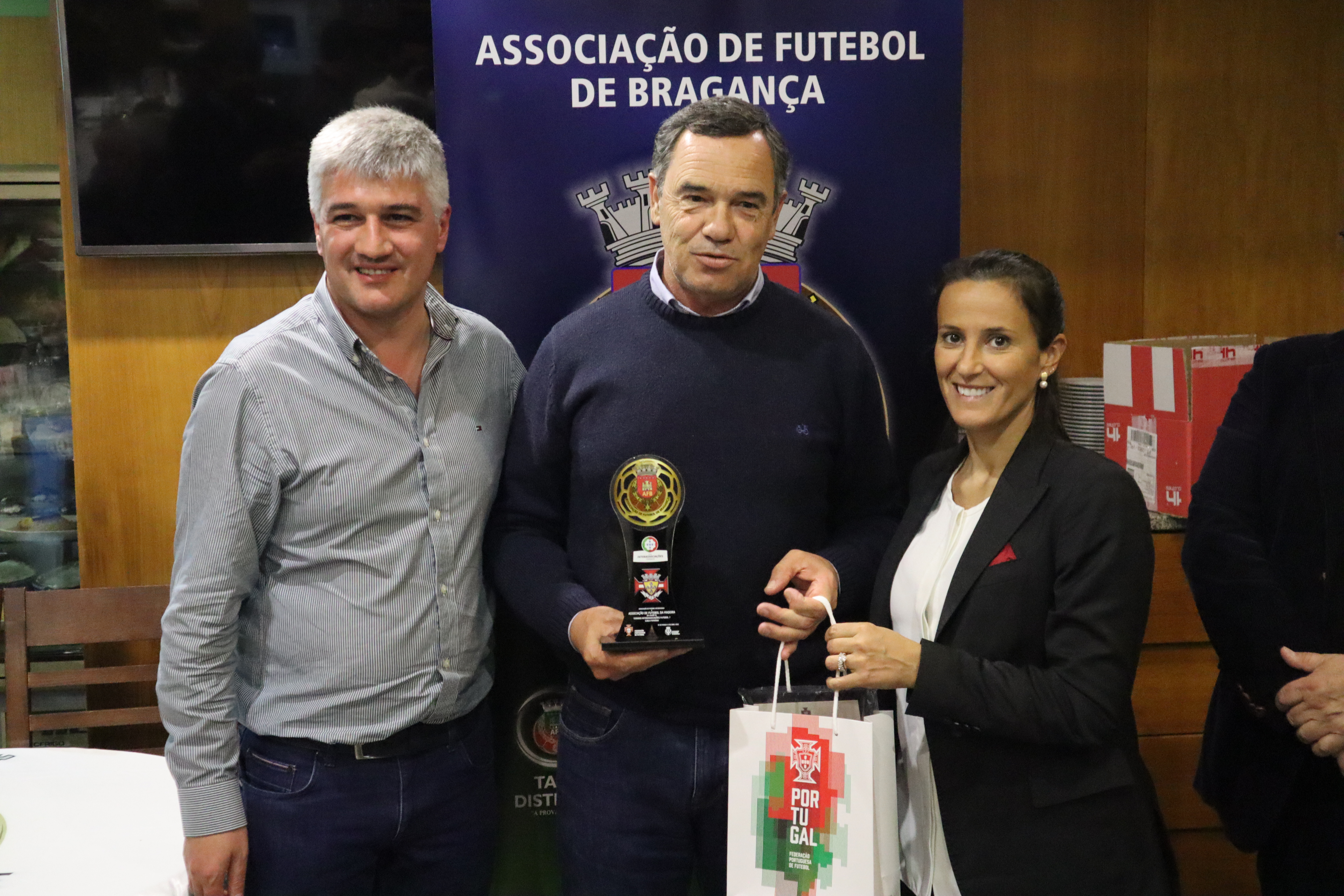 TIA SUB-14 Feminino: Humberto Fernandes representa a Madeira