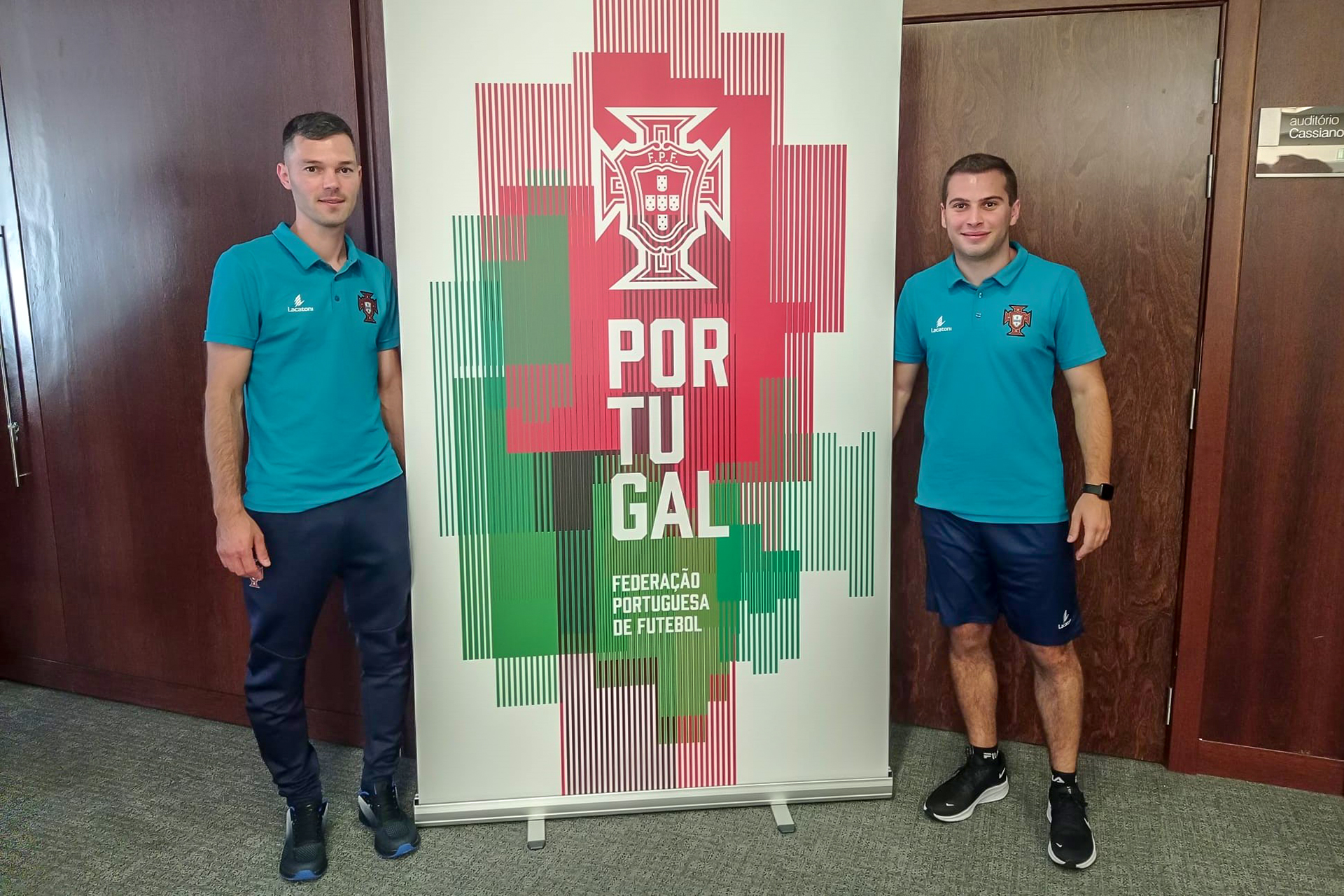 Árbitros de futsal presentes em formação