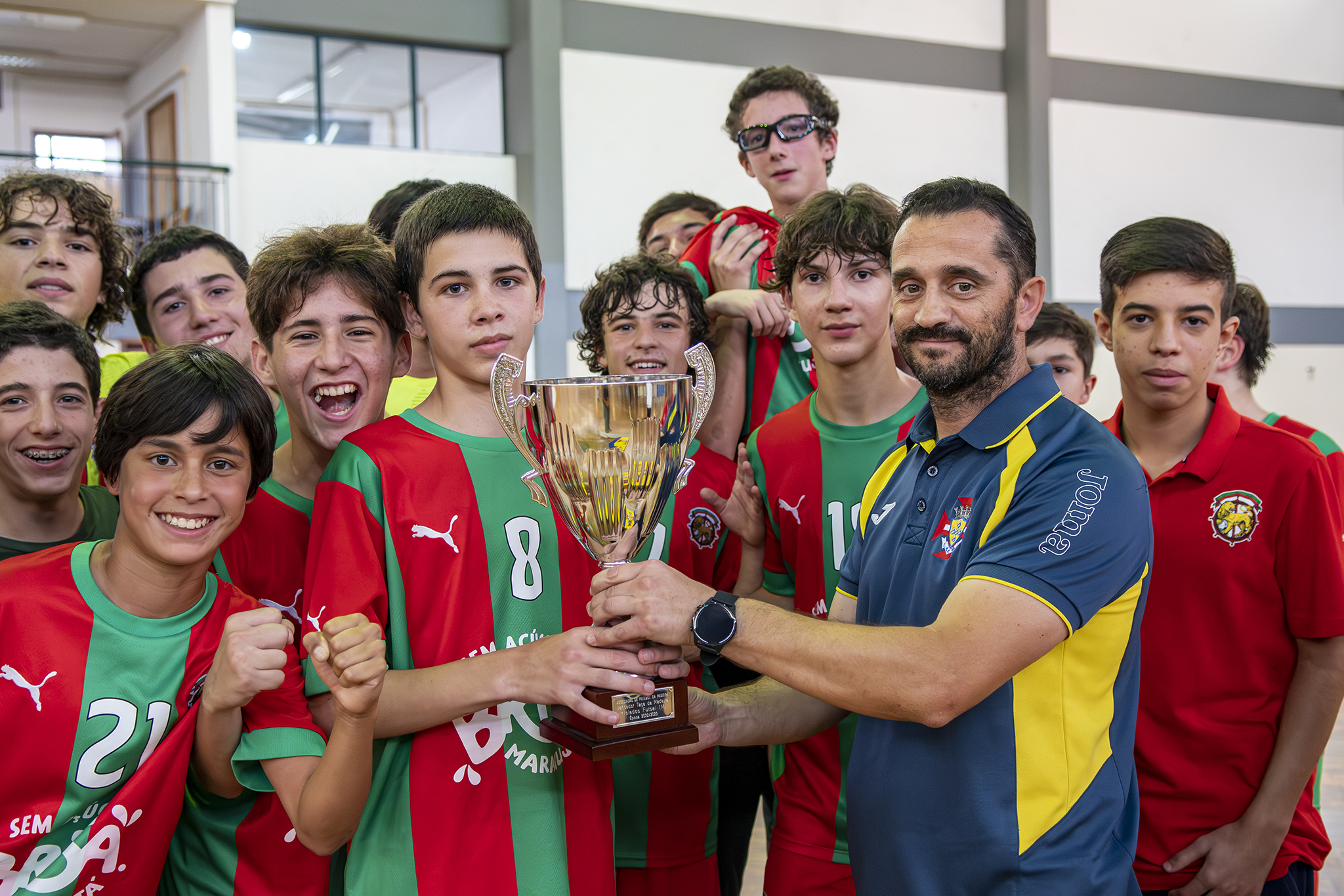 Futsal: iniciados verde-rubros conquistam Prova Rainha