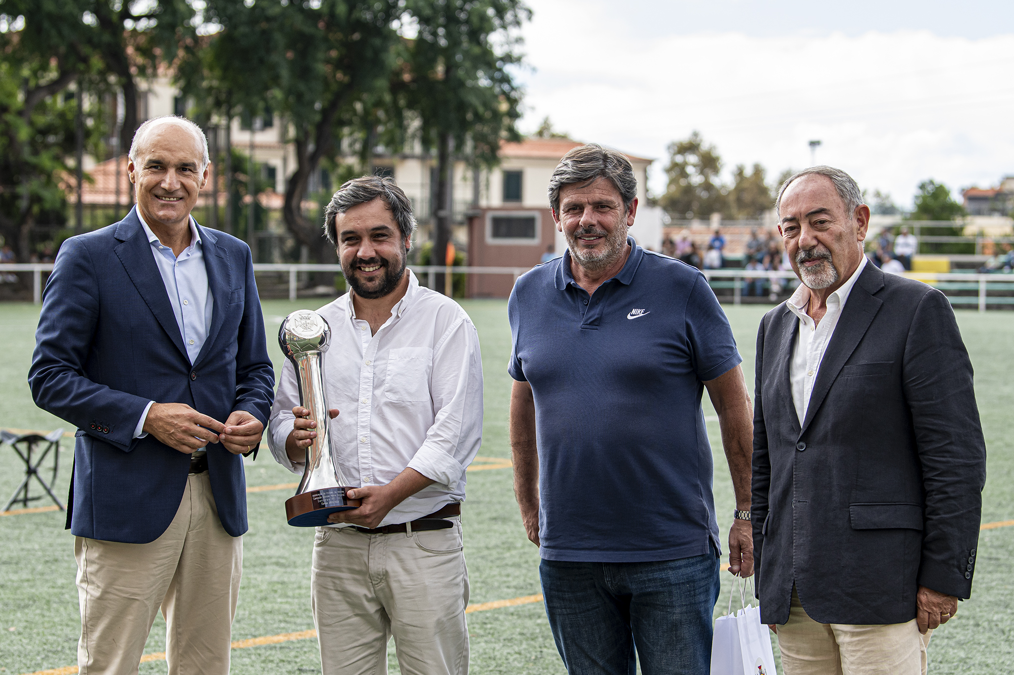 Portosantense SAD recebe troféu da Honra Regional
