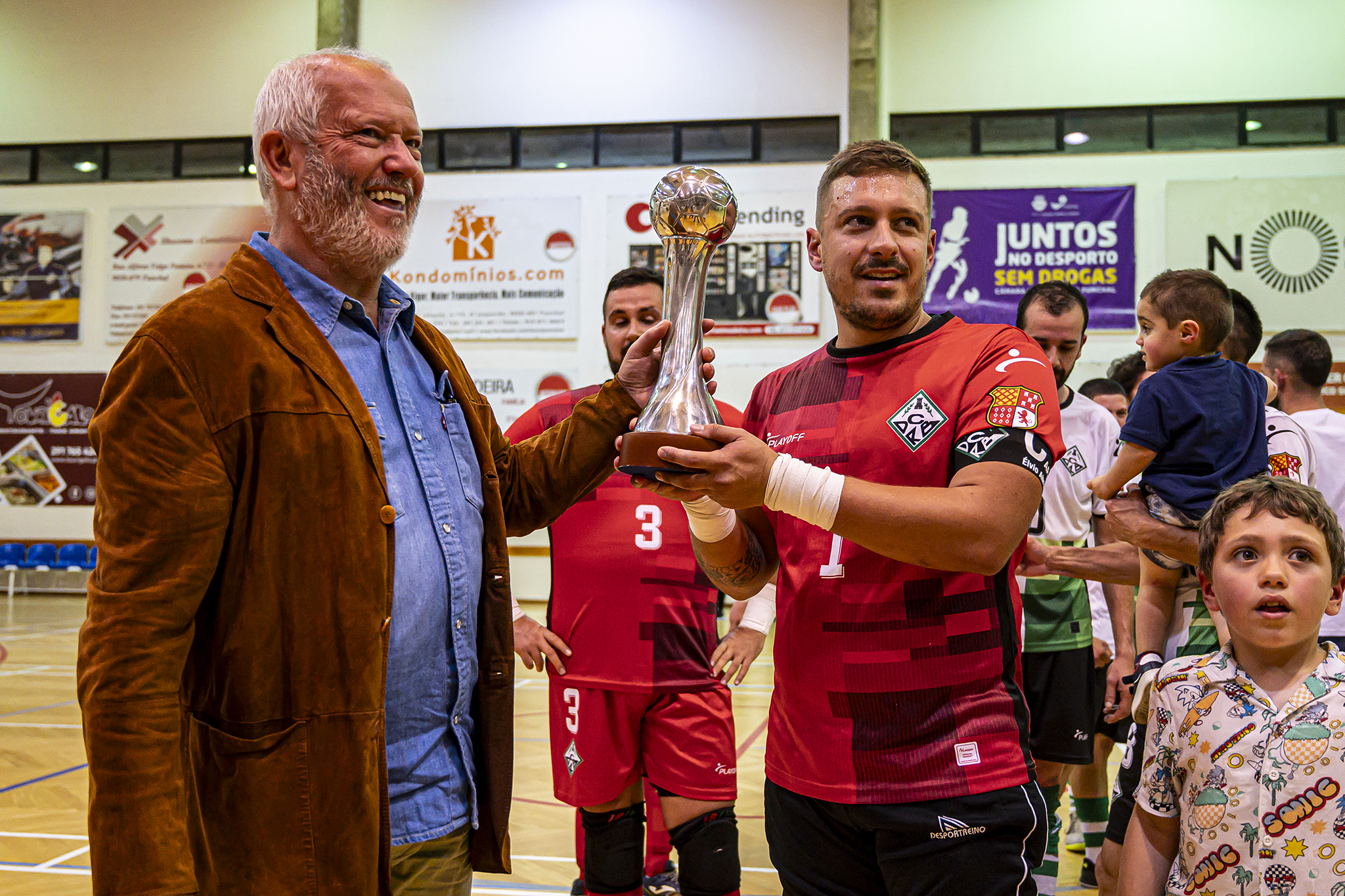 Futsal: Ribeira Brava vence Taça da Madeira!