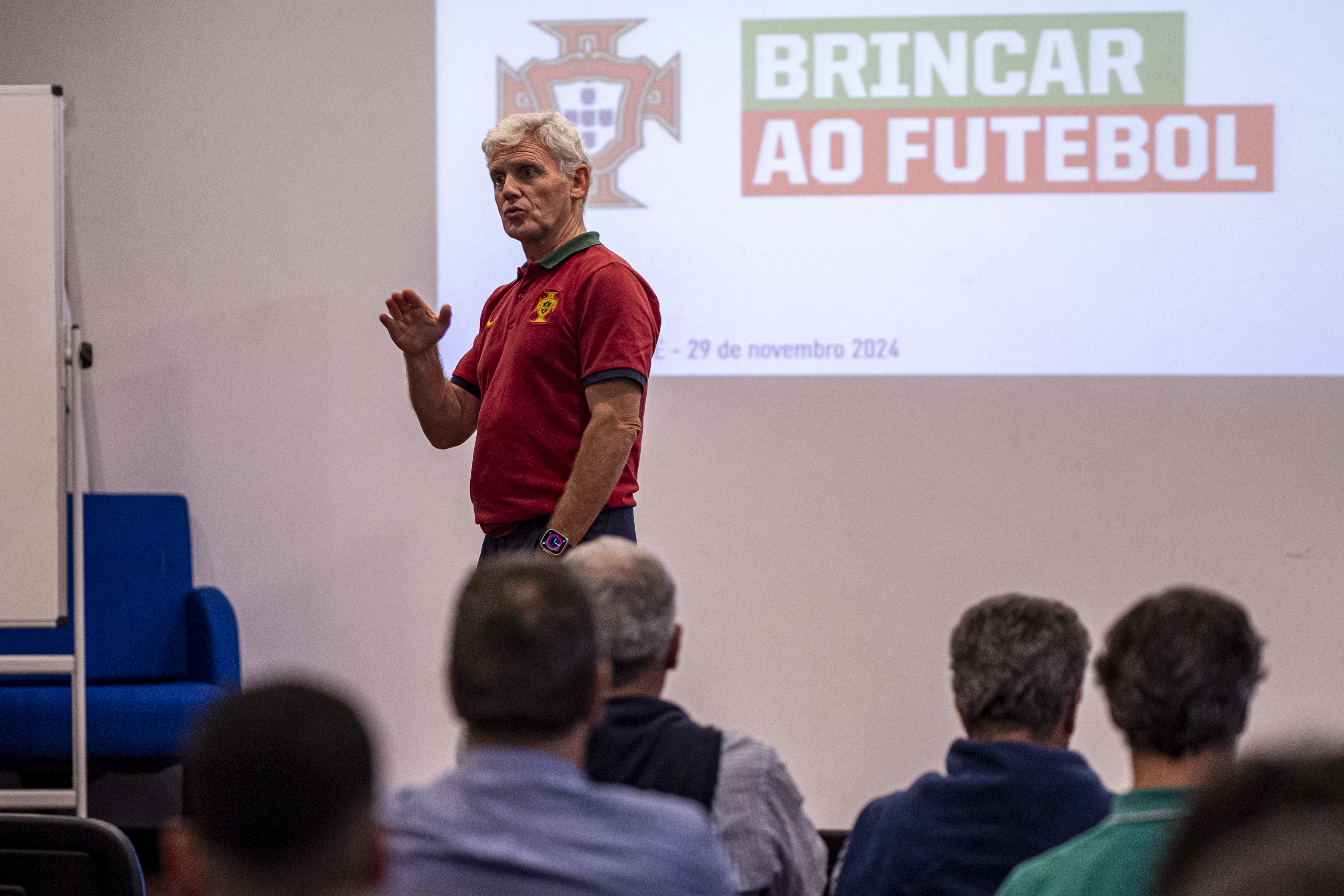 José Guilherme instrui treinadores madeirenses