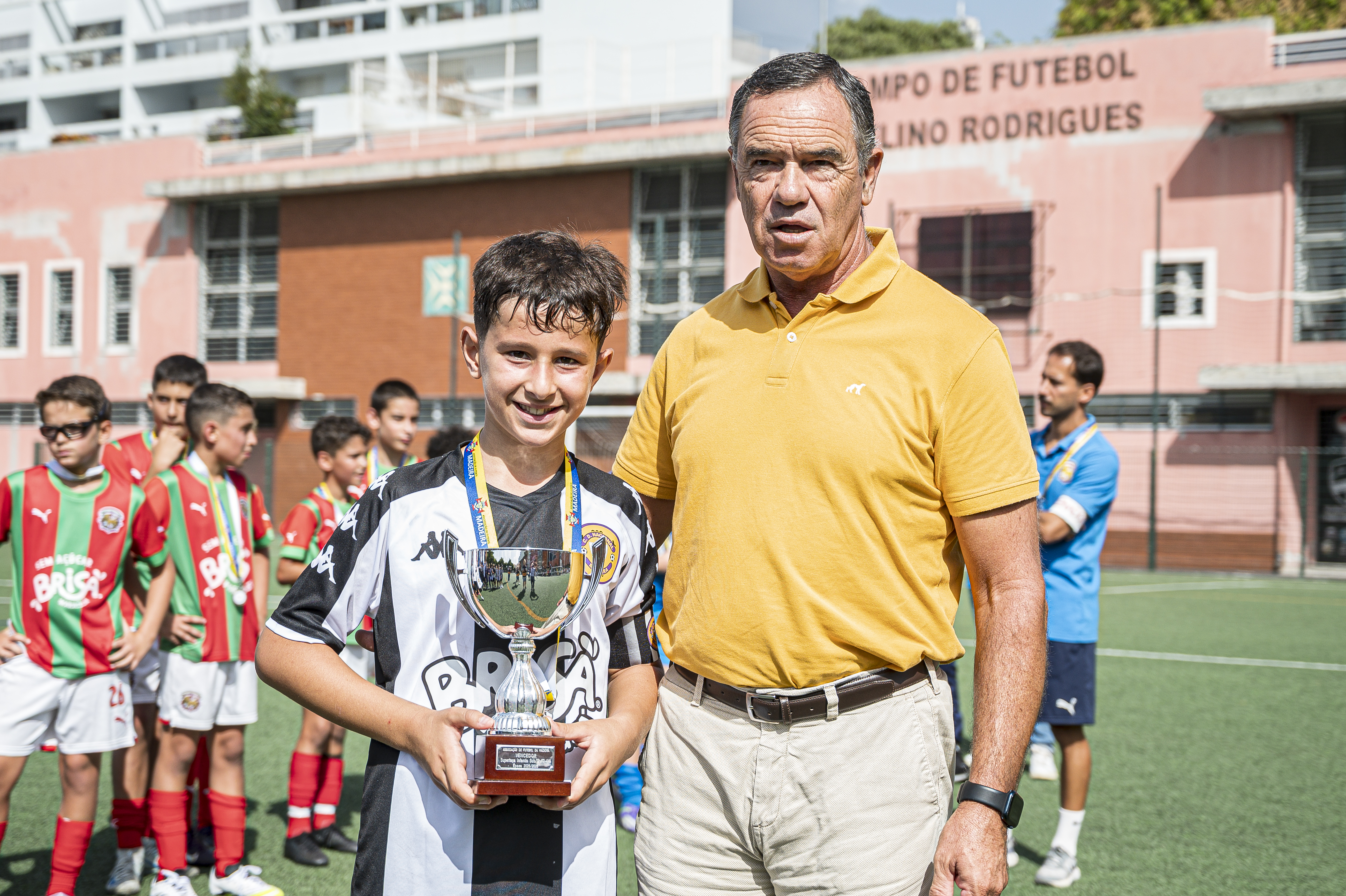 Nacional ergue Supertaça de Infantis SUB-12!