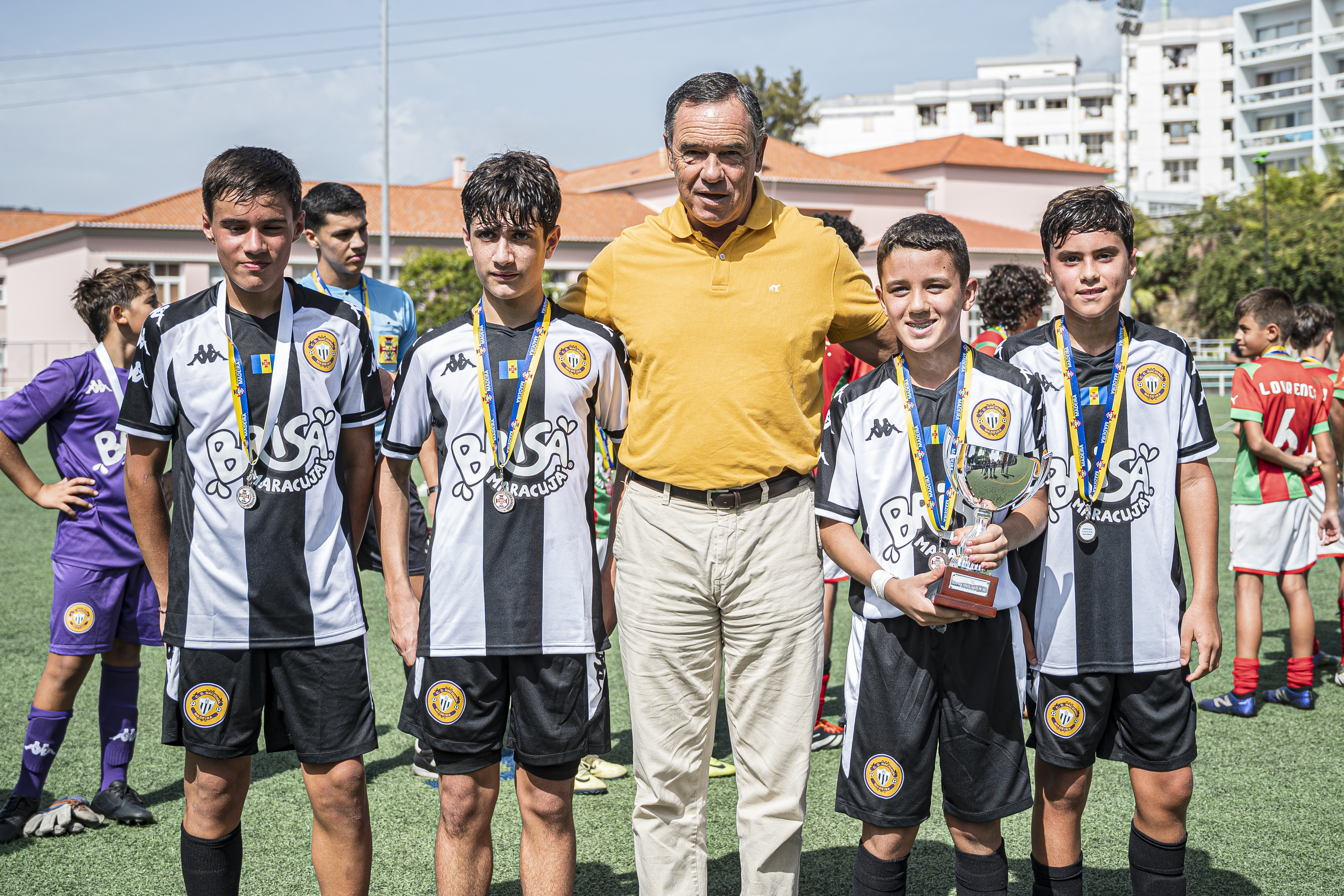 Dobradinha alvinegra com Supertaça de Infantis SUB-13