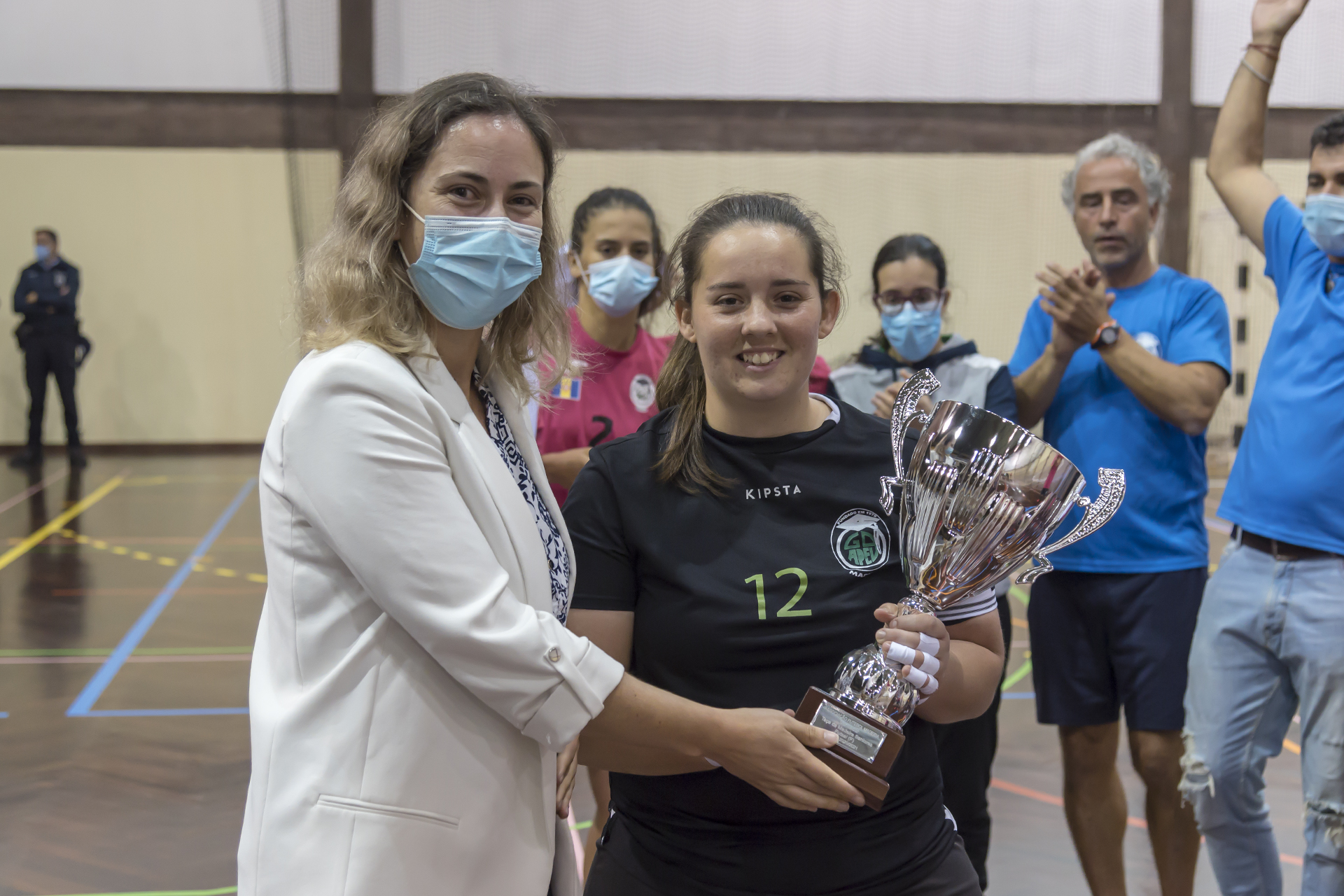 APEL vence Taça de seniores femininas
